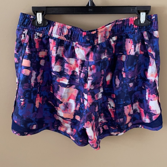 Girls Sz XL(16) BCG track shorts - Picture 2 of 2